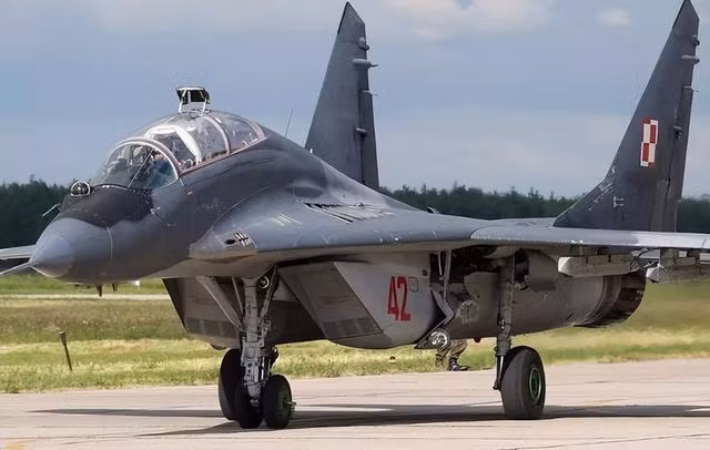 Đúng như vậy, Ba Lan và Slovakia gần đây đã tuyên bố sẽ cung cấp cho Ukraine máy bay chiến đấu MiG-29; khoản viện trợ máy bay chiến đấu mà chính phủ Ukraine đã đề nghị cả năm, cuối cùng cũng có kết quả.