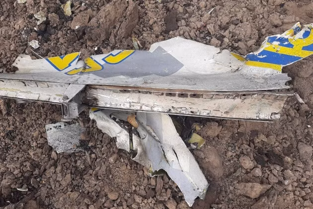 Khi chiếc Su-27 và Su-24 của Không quân Ukraine tung đòn tấn công bất ngờ, rõ ràng đã đâm thẳng vào tấm “khiên sắt” phòng thủ của Nga và Quân đội Nga đã chứng tỏ khả năng phòng không của họ, thông qua tên lửa phòng không S-300V4.