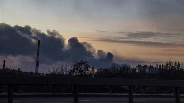 Hiện tại, Quân đội Nga đã thực sự kiểm soát nhiều nơi ở Donbass, và việc bao vây Nhà máy thép Azovstal, về cơ bản là nhằm loại bỏ không gian sống cuối cùng, của Tiểu đoàn Azov khét tiếng, theo tư tưởng cực hữu chống Nga.