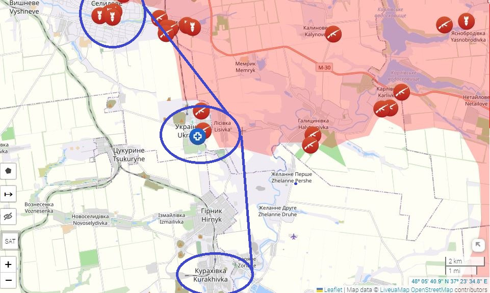 Ukrainsk là một thị trấn nhỏ, nhưng có vị trí hết sức quan trọng trong tuyến phòng thủ Selidovo-Ukrainsk-Kurakhovo. Việc quân Ukraine để mất thị trấn Ukrainsk có thể đe dọa sự an toàn của trung tâm phòng thủ Kurakhovo. Quân Ukraine đang cố gắng giữ tuyến phòng thủ này, không để rơi dễ dàng vào tay quân Nga.