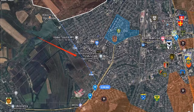 Và lãnh đạo của Kiev, đứng đầu là Tổng thống Zelensky cũng không chịu kém cạnh, cố gắng tăng quân để hoàn thành việc chống bao vây Quân đội Nga, trước khi họ khép lại khoảng trống ở khu vực phía Tây, khi chỉ còn vẻn vẹn 2,2 km (truyền thông phương Tây gọi là “đóng nắp nồi hầm”).