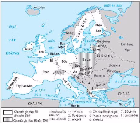 Trong các quốc gia NATO, Phần Lan thậm chí còn khác biệt hơn, khi biên giới giữa Phần Lan và Nga dài 1.300 km. Năm 1939, khi Liên Xô và Phần Lan chiến tranh, Phần Lan buộc phải nhượng lại một phần lãnh thổ của mình. Nếu Phần Lan được đưa vào NATO, đồng nghĩa với việc NATO và Nga sẽ có thêm 1.300 km đường biên giới.