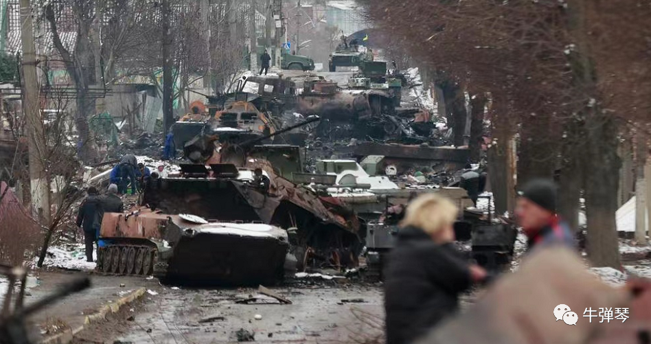 Còn thông tin của phương Tây; một thông tin trên tờ The New York Times của Mỹ ngày 16/3 dẫn nguồn của tình báo Mỹ ước tính rằng, có ít nhất 7.000 binh sĩ Nga đã thiệt mạng kể từ khi cuộc chiến bắt đầu. Vậy thông tin nào chính xác hơn? Câu trả lời có thể rất đơn giản: không thông tin nào là chính xác.