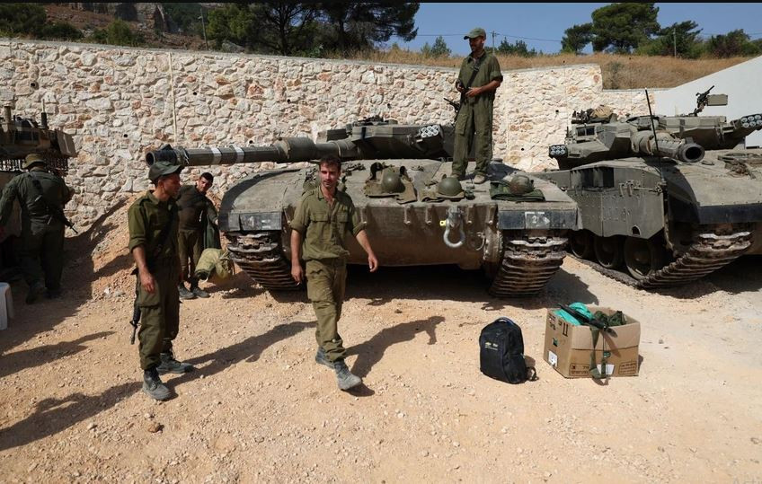 Chính phủ và Quân đội Israel phải thực hiện các biện pháp ứng phó hiệu quả để bảo vệ an ninh và chủ quyền đất nước. Israel có thể sẽ tăng cường các hoạt động quân sự để trả đũa những kẻ tấn công, đồng thời có thể tìm kiếm các kênh ngoại giao để giảm bớt căng thẳng. 