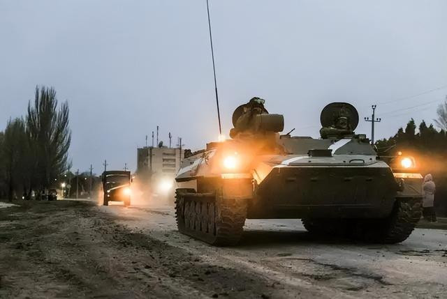 Tất nhiên, Quân đội Nga không phải “thờ ơ” trước việc này. Theo Cherevatiy, người phát ngôn Bộ chỉ huy quân sự miền Đông Ukraine, Nga đang đưa quân chính quy để thay thế lính đánh thuê Wagner đang chiến đấu ở khu vực Bakhmut. Như vậy có thể thấy trước rằng, một cuộc xung đột quy mô lớn hơn là không thể tránh khỏi. 