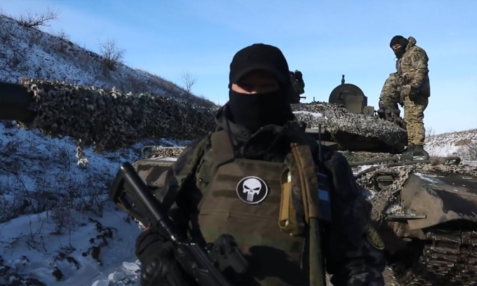 Ngoài mẩu "chứng cứ" này, một số phương tiện truyền thông phương Tây còn dùng "thuyết âm mưu" để bàn tán sự việc; cho rằng lực lượng lính đánh thuê Wagner đã bị Quân đội chính quy Nga “gài bẫy” và đẩy quân Wagner vào vòng vây của Quân đội Ukraine, để họ tự thân vận động? 