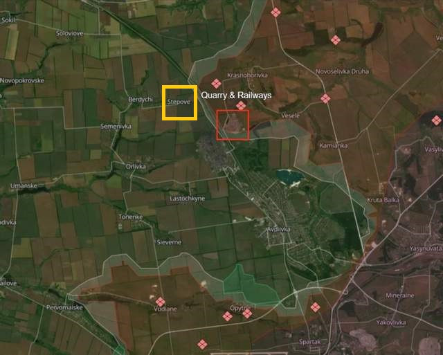 Trong ngày 17/11, quân Nga chọc thủng tuyến phòng thủ của Ukraine theo hướng then chốt và đã tiến thêm một km trong khu vực làng Stepovoye (khoanh màu vàng) ở sườn bắc Avdeevsky. Đồng thời quân Nga tiếp tục đẩy lùi các cuộc phản công của Ukraine.