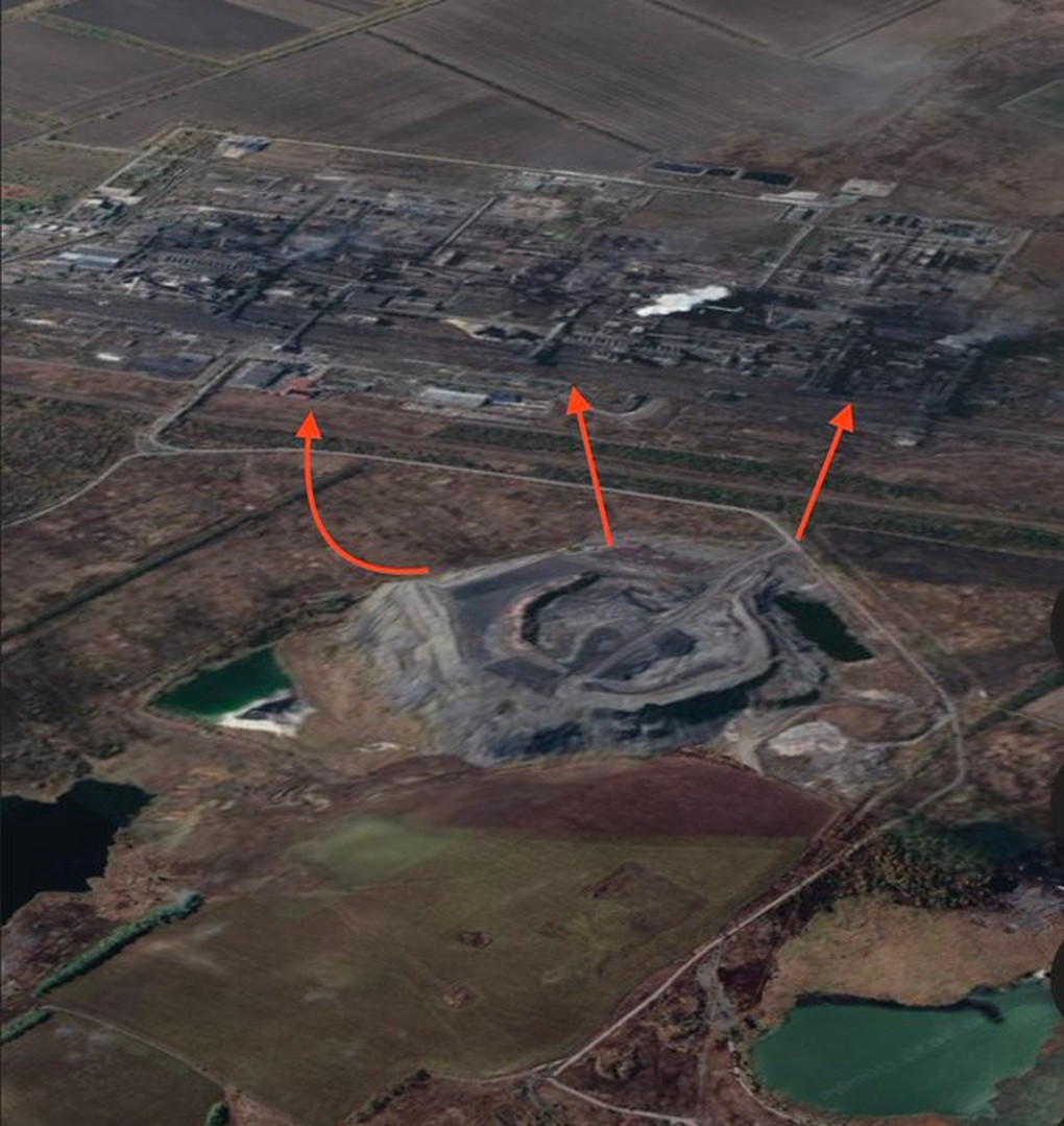 Trước đó, doanh nghiệp này từng là nhà sản xuất than cốc lớn nhất ở Ukraine, tại đây có những xưởng sản xuất lớn và nhiều tầng ngầm. Nhìn chung, mọi thứ đều giống như nhà máy thép Azovstal ở Mariupol, Azot ở Severodonetsk hay ở nhà máy chế biến kim loại ở Bakhmut.