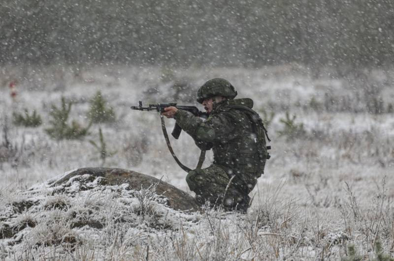 Theo thông tin mới nhất, các đơn vị của Nga đã gây áp lực lên quân Ukraine phòng thủ ở phía tây nam và tây bắc Avdeevka và tiến vào thành phố từ phía đông nam. Hiện chỉ còn ít mét nữa thôi, là tiến vào nội đô ở nhiều địa điểm; đồng thời quân Nga tìm cách mở rộng vùng kiểm soát trên các đường giao thông của Ukraine vào Avdeevka.