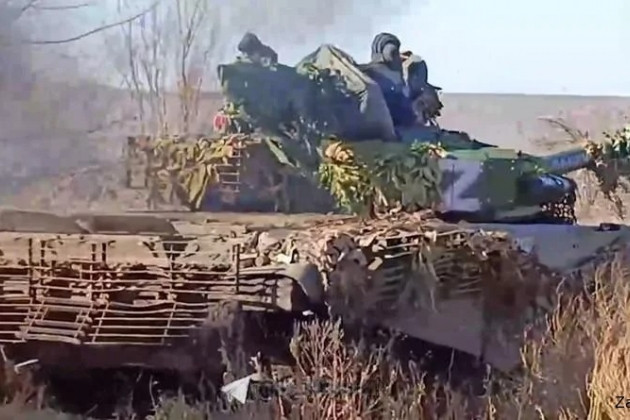 Như vậy qua hơn 5 tuần chiến đấu, trên hướng đông nam, quân đội Nga đã vượt qua tuyến phòng thủ của thành phố Avdeevka mà Quân đội Ukraine đã xây dựng 8 năm qua. Xe bọc thép của Nga đã tích cực hỗ trợ sự xâm nhập của quân xung kích vào thành phố.