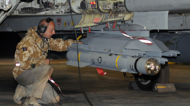 Các tên lửa Brimstone do Tập đoàn quốc tế Matra BAE Dynamics Alenia (MBDA) phát triển, có thể tấn công đồng thời hàng loạt mục tiêu và sẽ được triển khai trên các tàu tuần tra của Hải quân Ukraine, thông tin cho biết.