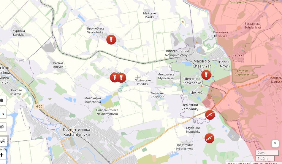 Tin tốt với Nga đến từ hướng mặt trận Chasov Yar ở khu vực Bakhmut, khi quân Ukraine ở đây đang lâm vào khủng hoảng, và có thể để mất thành phố trong vài tuần tới. Trang tin Deep State, liên kết với Tổng cục Tình báo chính của Bộ Quốc phòng Ukraine, cho biết, Quân đội Nga đã tiến vào khu vực thành phố và đang bao vây từ hai bên sườn.