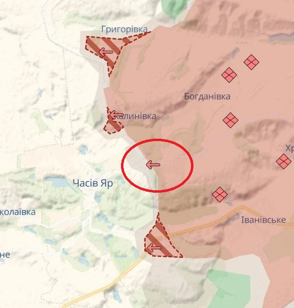 Trên hướng chính diện của Chasov Yar, các mũi xung kích của Nga đã đột phá thành công vào trung tâm tiểu khu Oktyabrsky, tiến tới Phố Chkalova. Một video có định vị địa lý được công bố vào ngày 17/10, cho thấy quân Nga đã mở rộng vùng kiểm soát của về phía Tây ít nhất 200 mét. Cuộc tấn công được thực hiện bởi một nhóm thiết giáp của Nga, cho thấy sự trấn áp cục bộ các điểm kiểm soát của Ukraine bằng hỏa lực. 