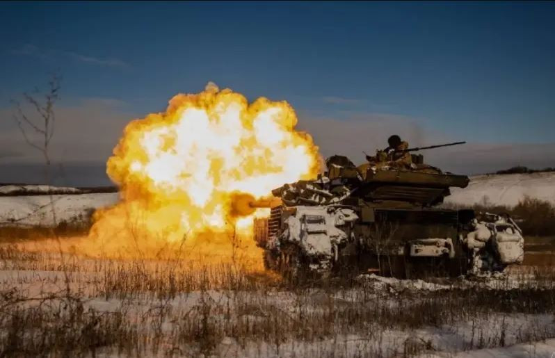 Còn lữ đoàn thứ hai, theo khuyến nghị, nên tăng cường tuyến phòng thủ từ lối vào Avdiivka dọc theo đường O0542 đến đường Chistykov và Lesya Ukrainka, nhằm tạo thêm rào cản trước bước tiến của quân Nga. Tuy nhiên, nguồn dự trữ của Ukraine rất hạn chế, nên kế hoạch như vậy khó có thể thực hiện được. 