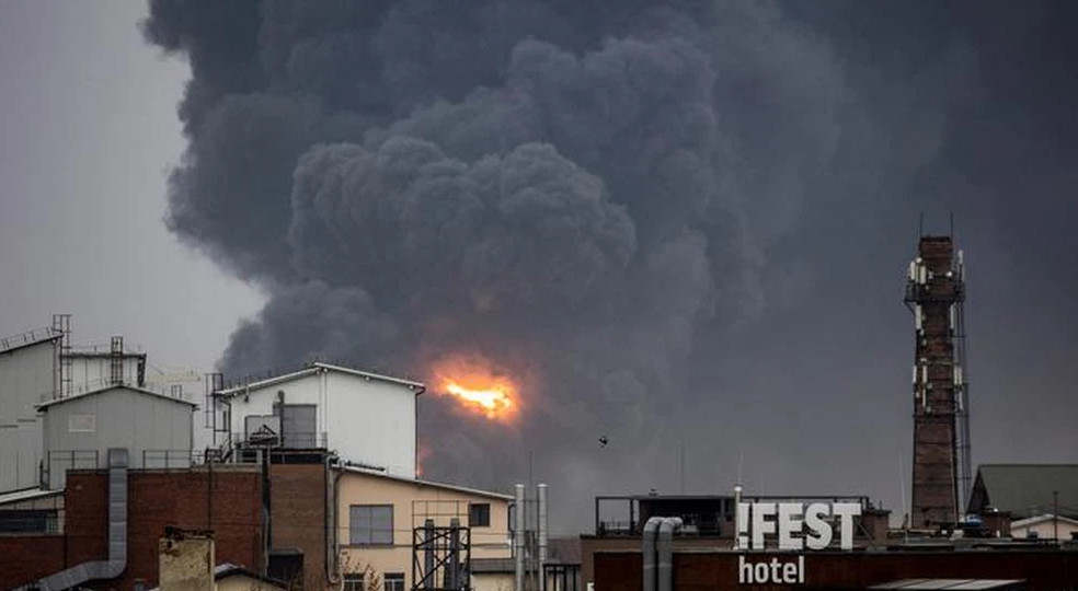Theo Hãng thông Sputnik của Nga, ngày 27/3, Bộ Quốc phòng Nga cho biết, chỉ trong một ngày đêm, các hoạt động tác chiến và không quân của quân đội Nga đã tiêu diệt 117 mục tiêu quân sự Ukraine, trong đó có 6 sở chỉ huy.
