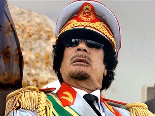 Nhà lãnh đạo Gaddafi của Libya, là người có tư tưởng chống Mỹ và luôn đưa ra mọi quyết định dựa trên sở thích của mình. Nhưng dưới sự lãnh đạo của Tổng thống Gaddafi, đã đem lại cho người dân Libya một cuộc sống tương đối thịnh vượng.