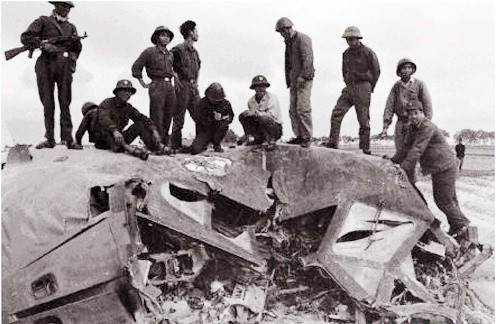 Mỹ đã mất hơn 3.300 máy bay chiến đấu trong cuộc chiến tại Việt Nam, chủ yếu là do Liên Xô cung cấp pháo phòng không và tên lửa Sam-2 cho Việt Nam DCCH vào thời điểm đó.