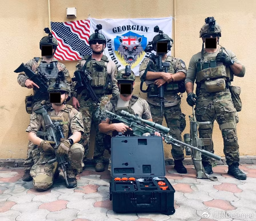 Tình nguyện viên người Mỹ 34 tuổi Michael Maldonado, đến từ bang Kansas, là cựu lính thủy đánh bộ Mỹ, hiện thuộc biên chế của Lữ đoàn 28 Ukraine, cũng nói với phòng viên tờ New York Times rằng, thành phố Kherson sẽ là một Fallujah tiếp theo.