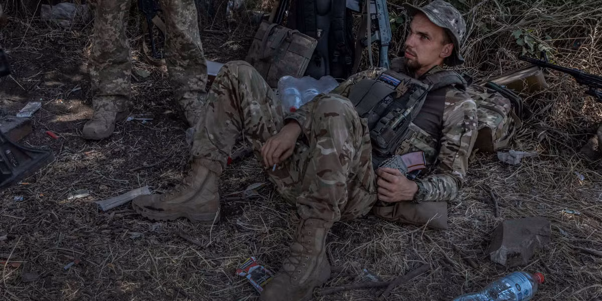 Hỏa lực pháo hạng nặng và các bãi mìn chống tăng tích hợp của Nga đã làm chậm bước tiến của quân Ukraine. Bây giờ có thể thấy rằng, quân đội Nga đã sử dụng thành thạo chiến thuật phòng thủ này, mức độ phối hợp binh chủng và phối hợp hỏa lực cực cao. Điều này phản ánh trình độ của quân đội Nga trong tác chiến phòng ngự.