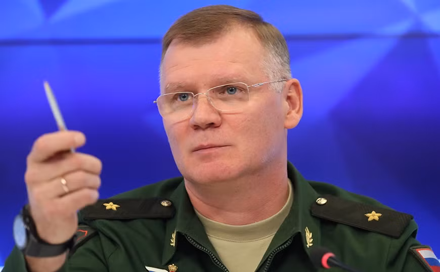 Người phát ngôn chính thức của Bộ Quốc phòng Nga, Thiếu tướng Igor Konashenkov cho biết: “Một máy bay chiến đấu Su-27 của Ukraine đã bị bắn rơi gần Kramatorsk, vùng Donetsk”.