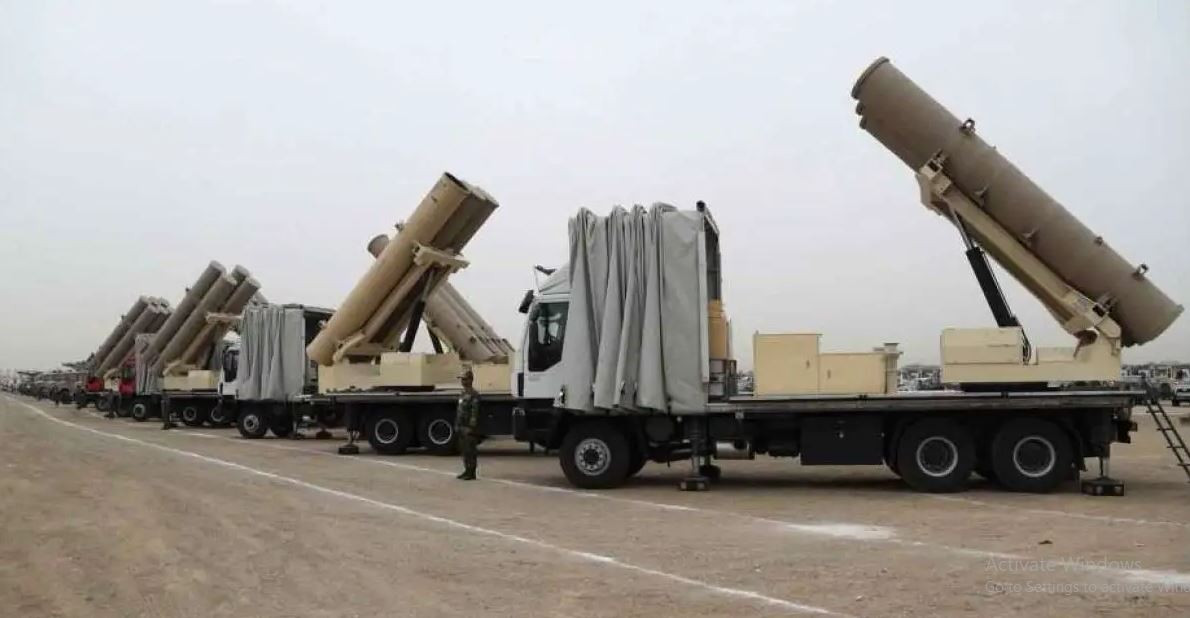 Bệ phóng tên lửa đạn đạo Fath-360 sử dụng khung gầm xe tải thương mại, nếu phủ bạt lên bệ phóng, nó biến hình thành xe tải dân sự, nên có khả năng giữ bí mật tốt. Tình báo phương Tây cũng cho biết, có những dấu hiệu cho thấy, Quân đội Nga đã được huấn luyện sử dụng tên lửa ở Iran trong vài tuần qua.