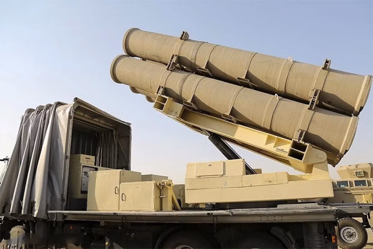 Tên lửa đạn đạo Fath-110 sử dụng phương pháp dẫn đường hiện đại do Iran tự phát triển. Fath-110 được dẫn đường theo phương pháp quán tính + vệ tinh, có khả năng chống nhiễu mạnh và độ chính xác tấn công tương đối cao.