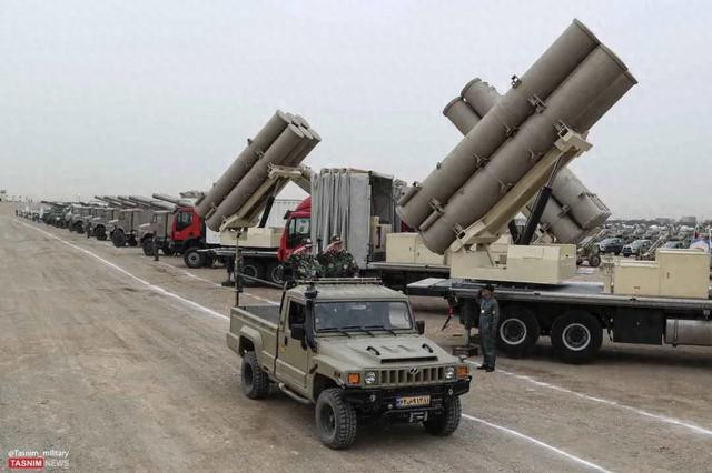 Tên lửa đạn đạo Fath-360 là tên lửa đạn đạo chiến thuật nhỏ và là phiên bản phát triển tiếp theo của tên lửa đạn đạo Fath-110. Kích thước của nó tương đối nhỏ, tầm bắn khoảng 100-120 km (75 dặm), nghĩa là đầu đạn của nó không lớn và khó có thể phá hủy mục tiêu kiên cố. Chúng thường được sử dụng để tấn công các mục tiêu chiến thuật. 