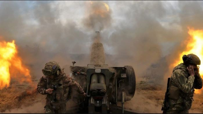 Lý do là khi quân Nga chiếm được khu vực Mỏ cát, nếu đặt trận địa pháo binh ở đây, có thể bắn phá trực tiếp vào thành phố Avdiivka, ngoài ra còn có thể tiến hành pháo kích vào các vị trí ngoại vi bảo vệ vòng ngoài của quân Ukraine tại Avdiivka. 