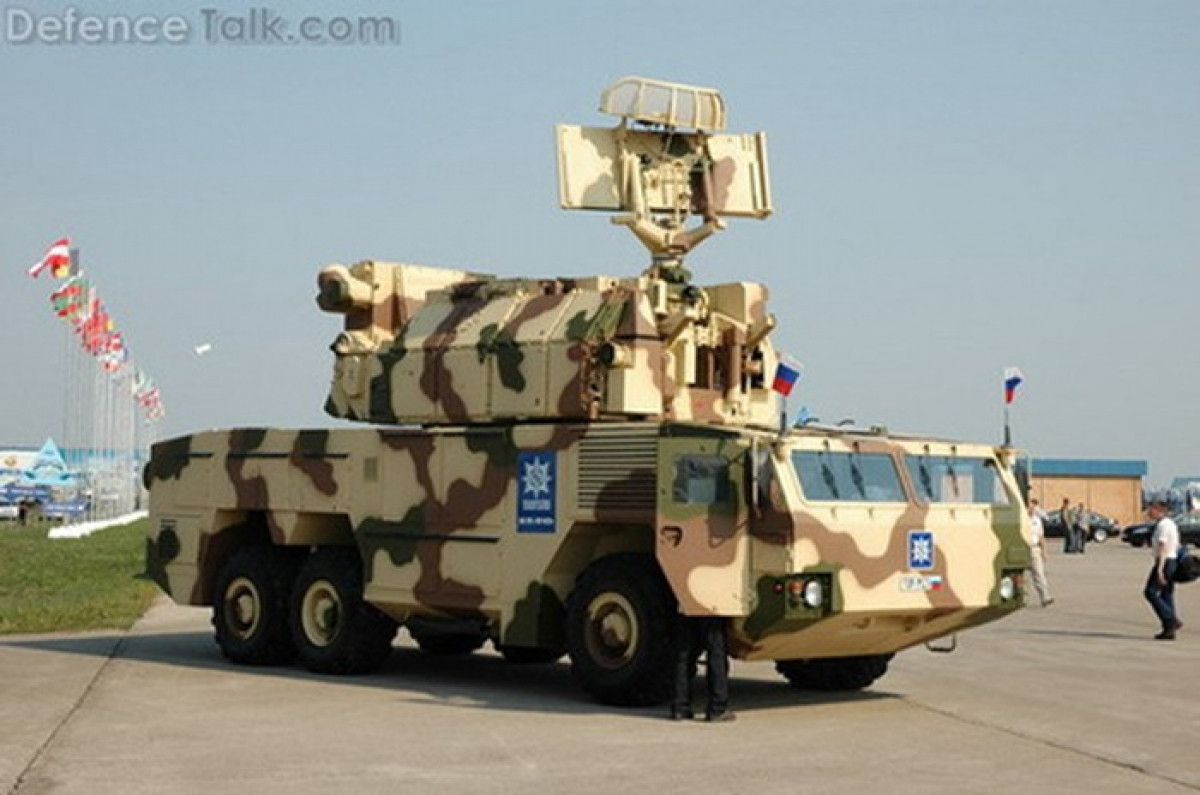 Và theo một số nguồn tin, nguyên nhân cho mọi thứ, là do Belarus miễn cưỡng phải chi trả toàn bộ chi phí mua vũ khí của Nga; chứ không phải là viện trợ không hoàn lại. Do vậy, có thể chỉ có hệ thống phòng không tầm ngắn Tor-M2 được lựa chọn.