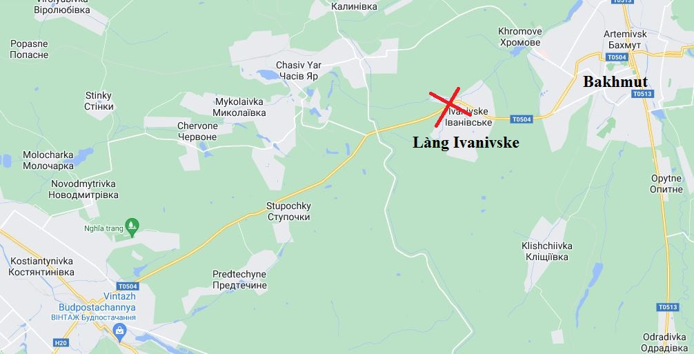 Đứng trước nguy cơ bị đóng nắp nồi hầm tại Bakhmut, Quân đội Ukraine trong thành phố bất ngờ cho phá hủy đường cao tốc T0504, đoạn từ thành phố Kostiantynivka đến Bakhmut qua làng Ivanivske.
