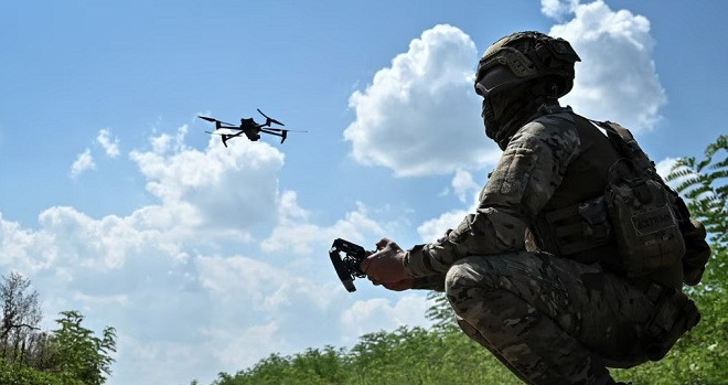Như tướng Zaluzhny nhấn mạnh, quân đội Ukraine vẫn đang tập trung vào việc sử dụng UAV. Một tướng cấp cao của Ukraine tiết lộ rằng, họ đang chuẩn bị tiến hành một cuộc tấn công quy mô lớn bằng UAV vào Nga trong mùa đông sắp tới.