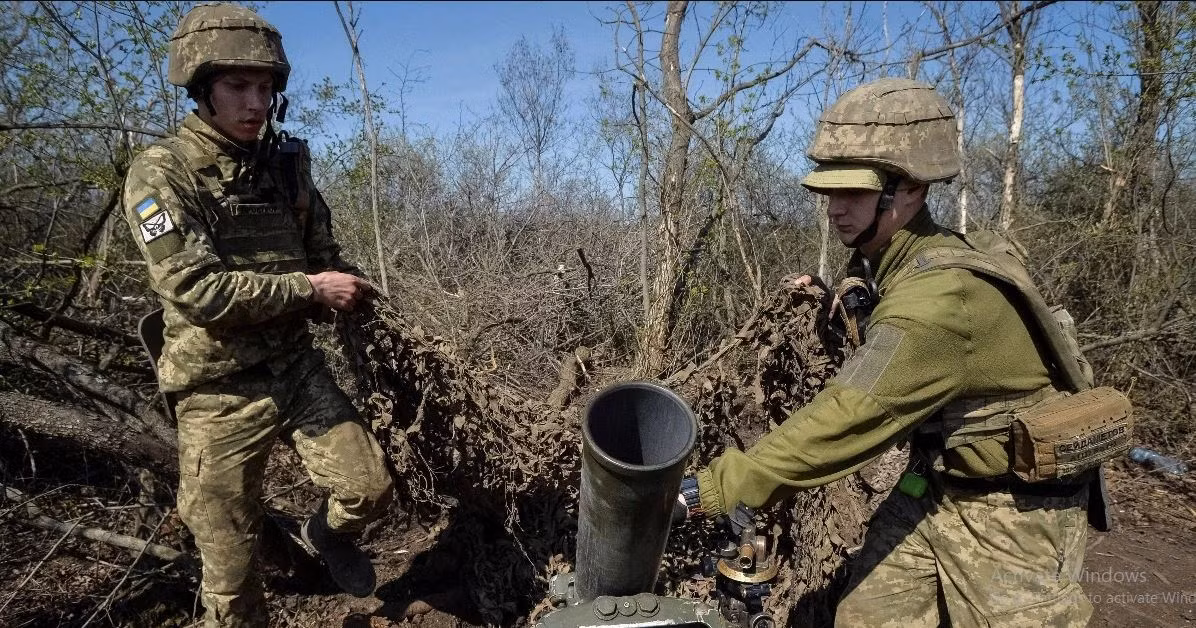 Trong cuộc nội chiến ở Đông Ukraine năm 2014, Marinka vẫn do lực lượng Chính phủ Ukraine kiểm soát và biến nó thành "pháo đài". Vai trò của nó không chỉ chặn đường tiến về phía tây của Quân đội Nga, mà còn đóng vai trò là trung tâm là “căn cứ tiền phương” tiến về phía đông của Ukraine.