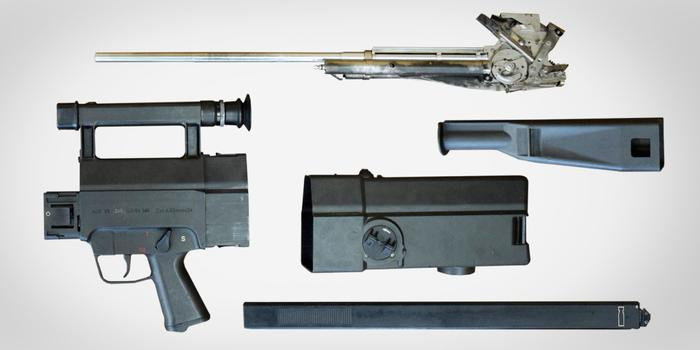 Tất nhiên, không phải tất cả các chế độ bắn tự động điểm xạ đều vô dụng. Nếu tốc độ bắn của vũ khí đủ cao, có thể bắn 2~3 viên đạn trước khi phản ứng giật lại của súng có tác động lên người bắn và có thể tạo ra mật độ đạn tương đối dày đặc (ảnh súng G11 của Đức tính năng tốt, nhưng thiết kế cực kỳ phức tạp). 