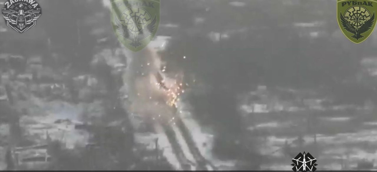 Chiếc FPV thứ hai mang theo đầu đạn PRG lao vào đuôi xe BMPT Terminator đang chạy trốn. Do xe BMPT cũng đang di chuyển với tốc độ cao, nên điểm va chạm của FPV bị lệch và lẽ ra phải trúng tháp pháo.