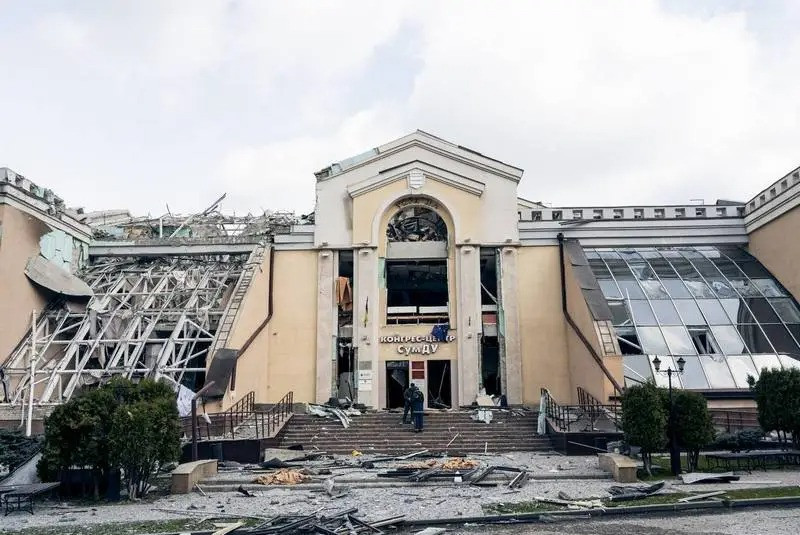 Điều đáng chú ý là khu vực lễ trao giải cho của Lữ đoàn Phòng vệ Nội địa 117, không phải là trung tâm thông tin liên lạc phát tín hiệu, hay một tòa nhà mang tính biểu tượng, để có thể gây sự chú ý. Nếu không có rò rỉ thông tin, RFAF không thể thực hiện các cuộc tấn công chính xác như thế.