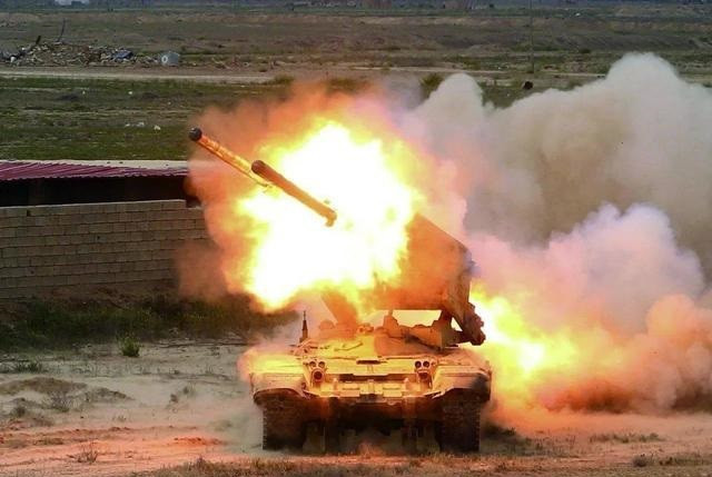 Pháo nhiệt áp TOS-1/1A của Nga là vũ khí tấn công mặt đất, có thể tấn công các vị trí phòng thủ được tăng cường của Ukraine trên diện rộng, cách xa 6 đến 8 km. Ngoài bắn đạn cháy thông thường, hệ thống này có thể bắn đạn nhiệt áp.