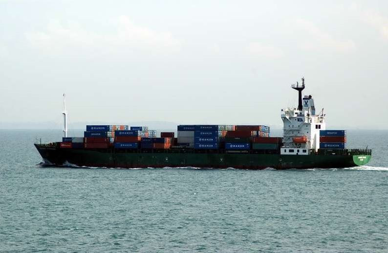 Còn trang web Bulgarian Military cho biết, một cuộc tấn công bằng tên lửa đạn đạo Iskander-M của Nga được cho là đã bắn trúng tàu container Shui Spirit treo cờ Panama, khi tàu này đang vận chuyển thiết bị quân sự từ cảng Constanța của Romania đến Odessa, Ukraine. 