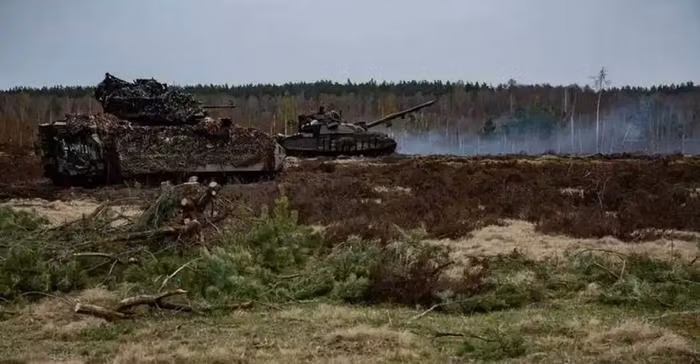 Ngoài ra, AFU còn bộc lộ nhiều vấn đề trong việc sử dụng trang thiết bị cơ giới trong điều kiện đối phương có lợi thế về trinh sát trên không và mặt đất, cũng như việc phối hợp tác chiến; khiến kế hoạch tấn công trinh sát của AFU thất bại ngay trên lãnh thổ của chính mình.