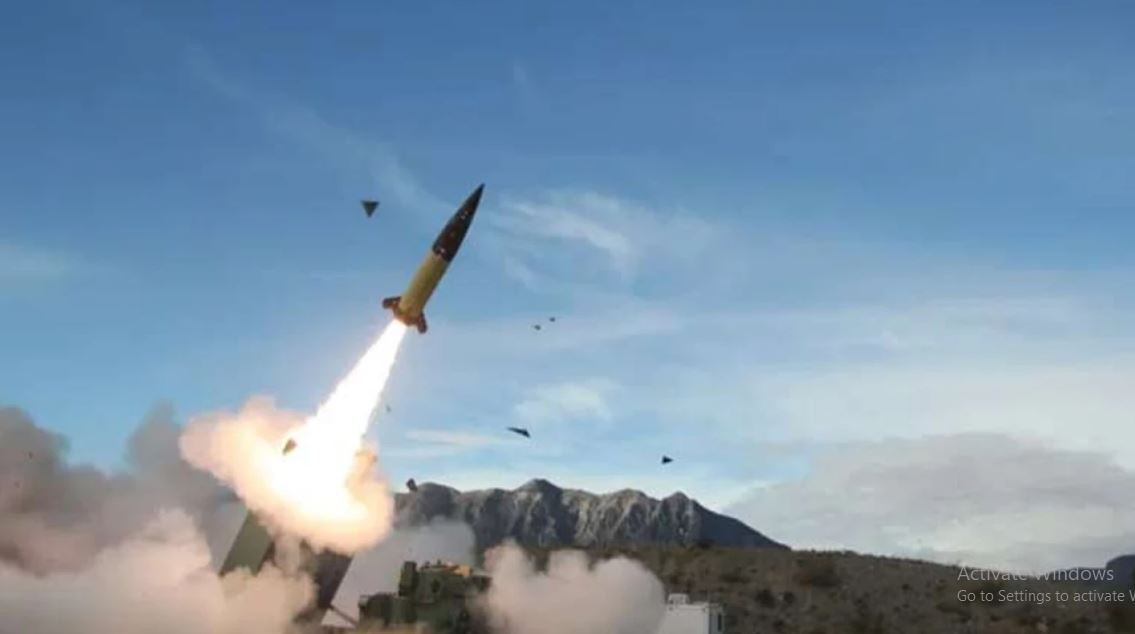 Một số nhà phân tích cho rằng, điều này có thể đang chờ cơ hội để chuẩn bị cho khả năng trả đũa. Liệu “ngoại giao im lặng” của Điện Kremlin, có cho thấy một cuộc phản công lớn hơn, đang được lên kế hoạch hay không, vẫn còn phải chờ xem. Có thể thấy trước, trò chơi chiến lược giữa châu Âu, Mỹ và Nga sẽ trở nên căng thẳng hơn trong tương lai. 