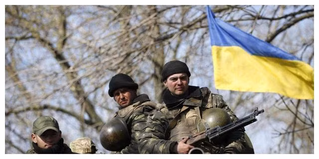 Được biết, Quân đội Ukraine đã tập trung tổng cộng 9 lữ đoàn đến khu vực Kherson để mở cuộc phản công. Hôm qua, Quân đội Ukraine đã vượt sông Ingulets thành công, vị trí vượt sông cách thành phố Kherson 70 km về phía bắc và chiếm ba vị trí là Andreevka, Lozovi và Bilogilka để thiết lập một đầu cầu ở hữu ngạn sông Niepro. 