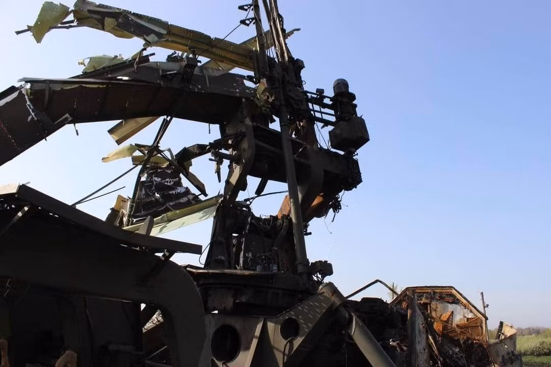 Don danh cua ten lua Kh-31 nham thang vao radar S-300 cua Ukraine-Hinh-3