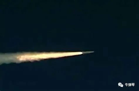 Vào ngày hôm qua, Quân đội Mỹ đã tiết lộ rằng, Không quân Nga đã phóng một tên lửa siêu thanh, tiêu diệt một mục tiêu ở phía tây Ukraine vào tuần trước. Theo CNN, đây là lần đầu tiên con người sử dụng loại vũ khí này trong chiến đấu thực tế.