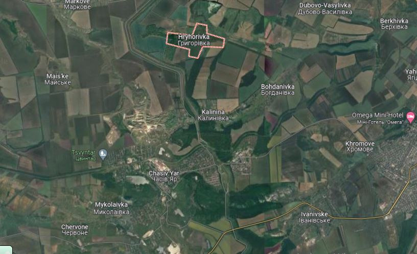 Tại phía bắc làng Grigorovka có một khu mỏ, độ cao vượt trội của nó có thể khống chế toàn bộ khu vực và quân Ukraine đang cố gắng bám trụ. Với việc kiểm soát hoàn toàn phần phía đông của làng Kalinovka, nằm sát kênh Seversky Donets - Donbass, sẽ mở ra cho quân Nga cơ hội về một cuộc tấn công thọc sườn vào các khu vực phía bắc Chasov Yar.