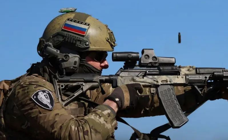 Trong 48 giờ qua, bằng các hoạt động tiến công tích cực, Quân đội Nga đã tràn ngập thêm ít nhất 4 km lãnh thổ ở khu vực Chasov Yar. Với việc toàn bộ phần phía đông của làng Kalinovka, đã nằm dưới sự kiểm soát quân Nga, thì toàn bộ phần bờ trái của thành phố Chasov Yar đã rơi vào tay Nga.