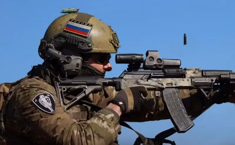 Trong 48 giờ qua, bằng các hoạt động tiến công tích cực, Quân đội Nga đã tràn ngập thêm ít nhất 4 km lãnh thổ ở khu vực Chasov Yar. Với việc toàn bộ phần phía đông của làng Kalinovka, đã nằm dưới sự kiểm soát quân Nga, thì toàn bộ phần bờ trái của thành phố Chasov Yar đã rơi vào tay Nga.