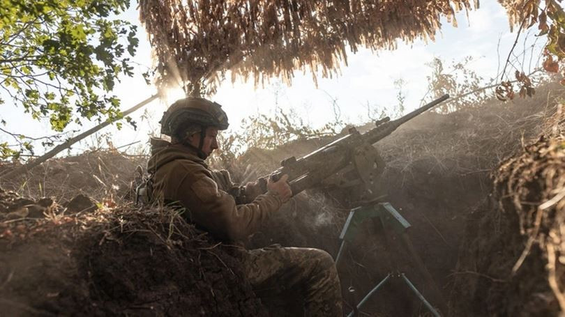 Một số binh sĩ Ukraine cho biết, Quân đội Nga đã cố gắng tiến công "vào sáng sớm, cả ngày lẫn đêm" và Quân đội Ukraine có thể cảm nhận được "áp lực liên tục 24/24 giờ và không có cơ hội để nghỉ ngơi".