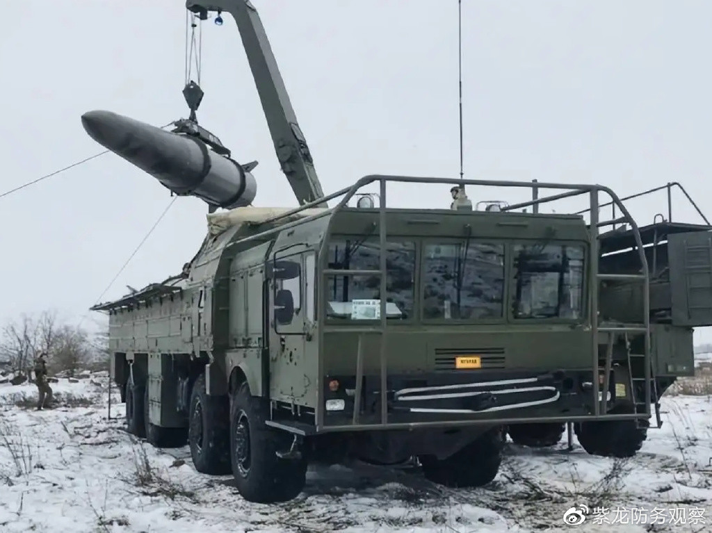 Trong tình thế cấp bách, Mỹ đã viện trợ khẩn cấp cho Ukraine tên lửa cơ động cao HIMARS, nhưng loại tên lửa này chỉ có tầm bắn 80km và rất dễ bị đánh chặn. Trong bối cảnh Nga tăng cường triển khai tên lửa Iskander, Ukraine có lẽ cũng cần phải đẩy nhanh tốc độ phát triển tên lửa Thunder của họ; chỉ có như vậy mới có thể đáp trả được loại tên lửa Iskander của Nga. 