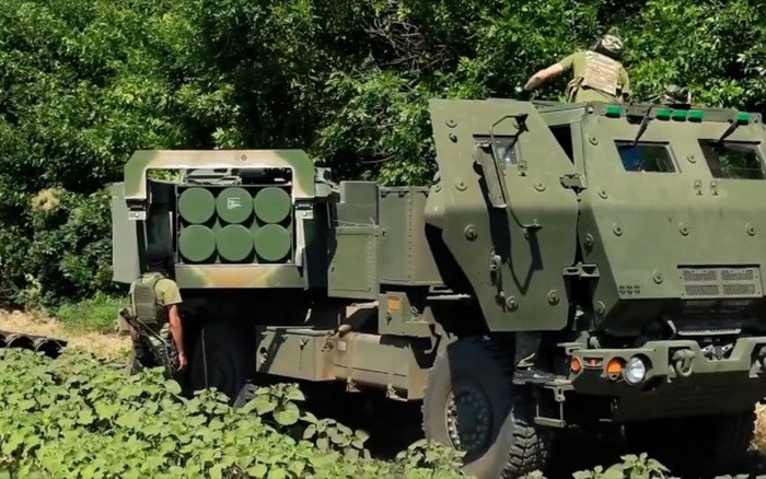 Theo tuyên bố chính thức của Lầu Năm Góc, đây là hợp đồng sản xuất HIMARS đầu tiên kể từ khi hệ thống này được chuyển giao cho Ukraine vào tháng 4. Thỏa thuận sẽ kết thúc vào ngày 31/12/2025.