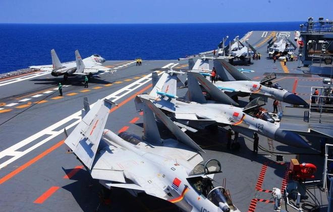 Tiêm kích hạm: Loại máy bay chỉ vài quốc gia sở hữu - Hình 9 Tiem kich ham: Loai may bay chi vai quoc gia so huu-Hinh-9