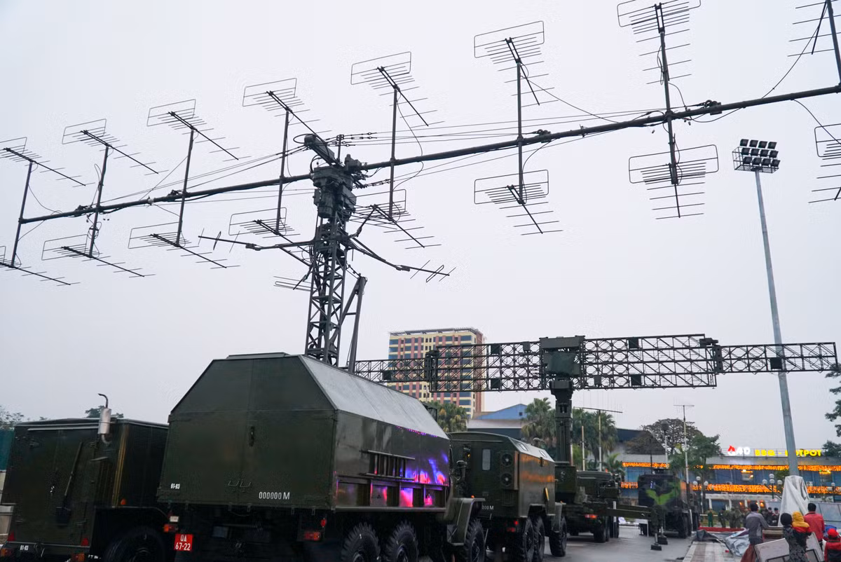 Giờ đây, các sản phẩm “Made in Vietnam” có thể phát hiện máy bay tàng hình, máy bay và tên lửa hành trình bay thấp, siêu thấp - những mối đe dọa chính trong chiến tranh tương lai nếu có tình huống xảy ra.